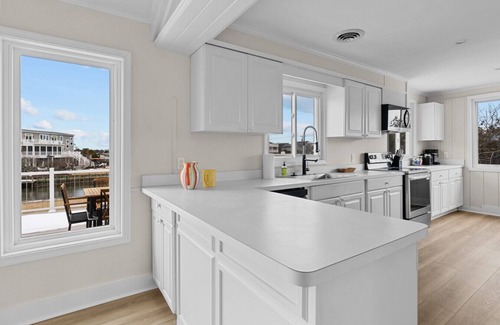 Sandbridge House | NEW! Boat Ramp, Pool, Hot Tub