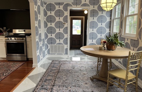 Bardstown House | *NEW* Bourbon on Broadway- 3 King Bed- Downtown Bardstown