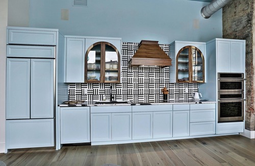 Frankfort House | NEW Bourbon Trail Luxury Loft in Downtown Frankfort/5 BR + 5 Bath/Sleeps 10