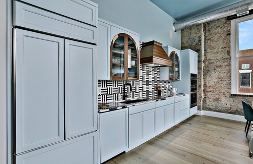 Frankfort House | NEW Bourbon Trail Luxury Loft in Downtown Frankfort/5 BR + 5 Bath/Sleeps 10