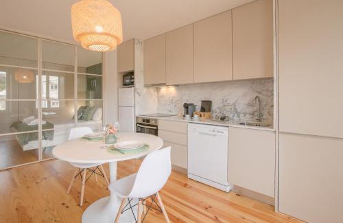 Centro / Baixa Apartment | NEW - Bright Studio in Santa Catarina