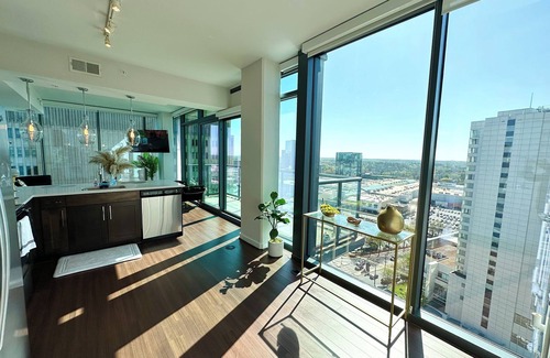 North Buckhead Condo | New Buckhead Penthouse w/Immaculate Views