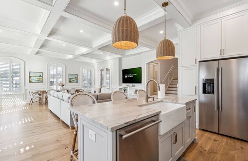 Radcliffeborough Apartment | New Build - Steps to King Street