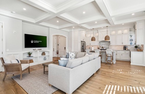 Radcliffeborough Apartment | New Build - Steps to King Street