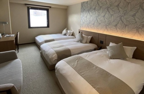 Toon Hotel | New building Triple room RO | Breakfast inclu/Toon Ehime