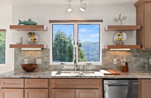 Carmel Valley House | New, Carmel Valley Views, Open Floor Plan, Swimng Pool, Close to Village.