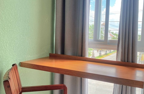 Colonia Independencia House | NEW Casa Downtown Cozumel 5BR 4BR with pool