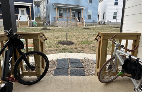 Fayetteville House | New Centennial Park luxury Smart Home w e-bikes