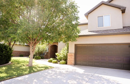 Midland House | NEW! Charming 3-bedroom house in Midland