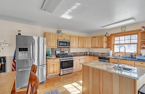 Chama Cabin | NEW! Charming Country 4BR Retreat with Riverfront Views