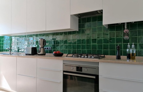 Santo Condestavel Apartment | NEW! Charming Ourique Field Apartment Near the Famous 28 Tram (King Bed)