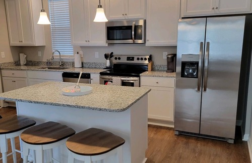 Myrtle Beach Cottage | NEW! Coastal Cottage. Live, Work, & Play like you're on VACATION everyday.