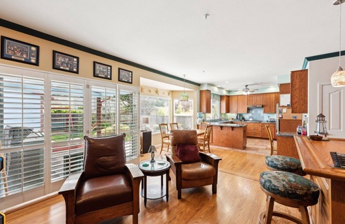 El Granada House | NEW! Coastal Getaway 5-Bedroom Home