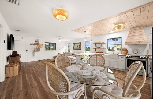 Bonita Shores Villa | NEW Coastal Waterfront Retreat 2