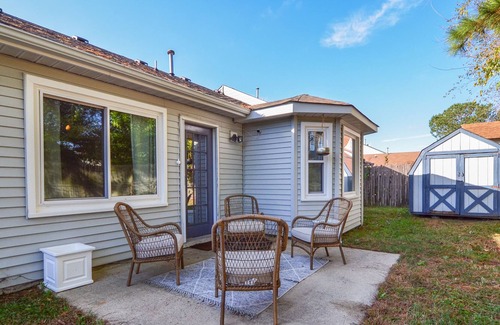 Norfolk - Virginia Beach House | *NEW* Comfy Coastal Virginia Beach Family Home 3 Bedroom