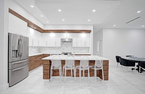 Sunset House | NEW Construction Modern 2021! Heated Pool/Gameroom