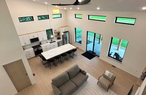 Arlington Cabin | NEW construction 3-bedroom cabin at beautiful Lake Albert with lake access