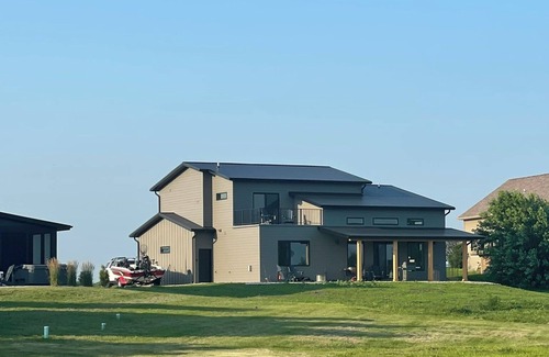 Arlington Cabin | NEW construction 3-bedroom cabin at beautiful Lake Albert with lake access