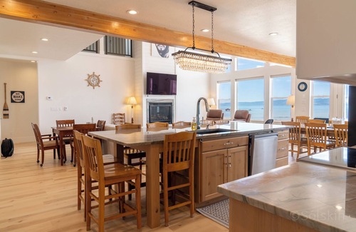 Dingle House | New Construction! North Bear Lake Beach House - 6 bed, 6 bath