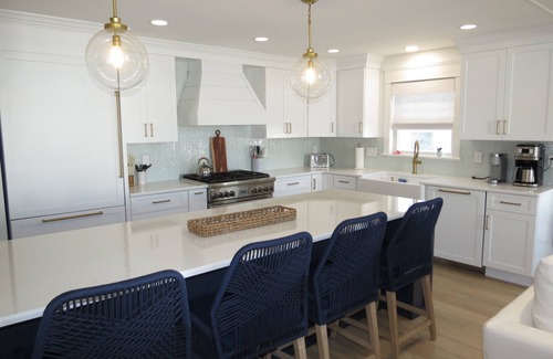 Avalon House | NEW CONSTRUCTION, RENTAL LISTING IN AVALON, FILLING UP QUICKLY!