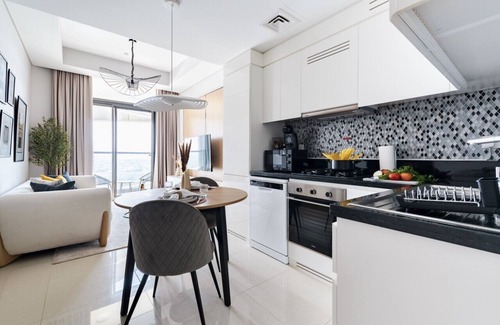 Bur Dubai Apartment | New Cozy 1BR in the Heart of the City