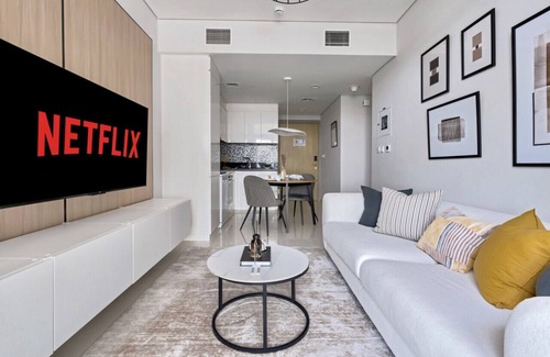 Bur Dubai Apartment | New Cozy 1BR in the Heart of the City