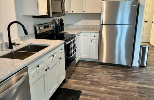 Meadow Lakes Apartment | New Cozy Apartment