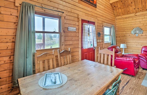 Fletcher Cabin | NEW! Cozy Cabin in Fletcher on Pepper Sprout Ranch