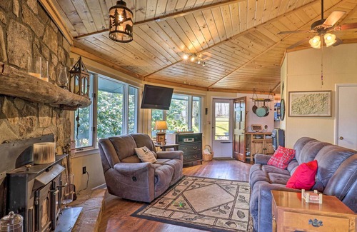Mountain Cabin | NEW! Cozy Cabin Retreat w/ Fire Pit, Grill & Views