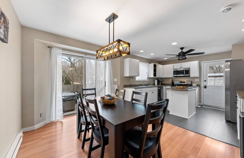 Shorewood-Tower Hills-Harbert Cottage | NEW! Cozy Cottage by the Warren Dunes State Park