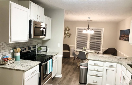 Buford House | 💥NEW⚡️Cozy Modern Trendy Home of Buford 3 mins from Mall of GA🌟