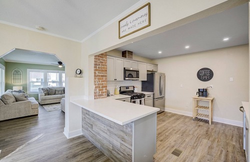 Lodi House | NEW! Cozy Sunset Getaway|Your Home Away from Home