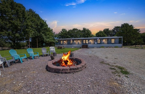 Kingston Apartment | NEW! DazeOFF too(Suite 7) - Pet Friendly Suite by The Lodges at Fossil Creek