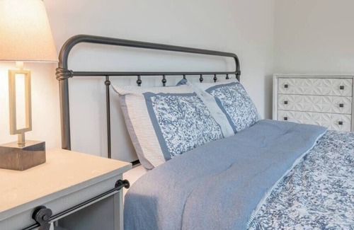 Pond Eddy House | New! Delaware River Canal House with River Access