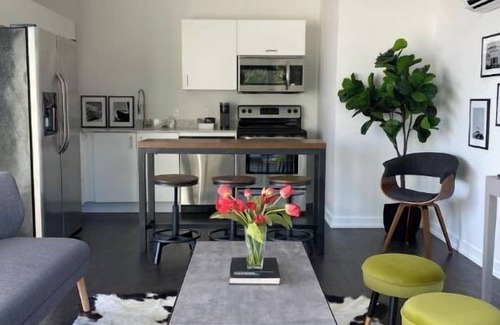 Midtown Condo | NEW Downtown 3 Level Modern Condo w/Skyline Views Unit E