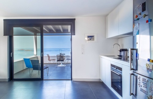 Ydrousa Villa | New-Elegant-MInimal-Beautiful