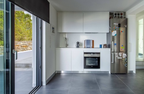 Ydrousa Villa | New-Elegant-MInimal-Beautiful