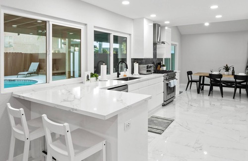Clairemont Mesa East House | New Entire Bella House San Diego w/Pool