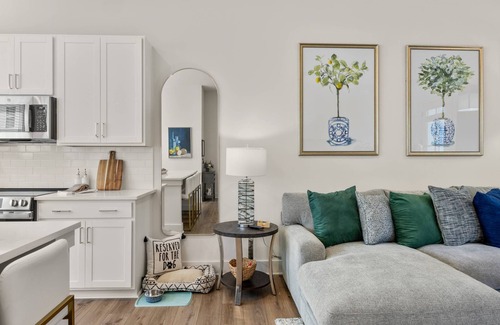 Chosewood Park House | New, EV Charger, Free Garage Parking, Outside Space, Pet Friendly, Near GA World Congress Center