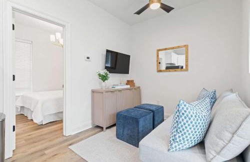 Youngsville House | New Extra Innings Cottage - Studio - Sports Complex