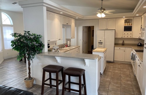 Sunridge Estates House | New Family Home, Large Driveway Close to The Lake, The River, and The Casinos.