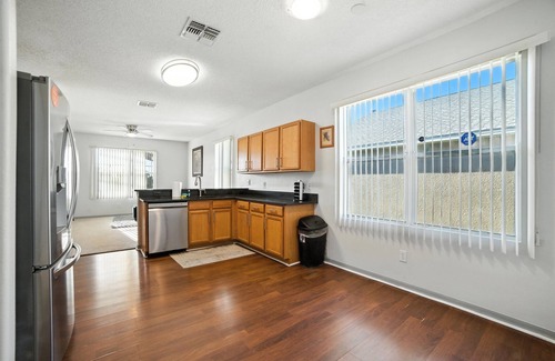 Sunset Ridge Villa | NEW! Family Retreat with Private Pool near Disney!