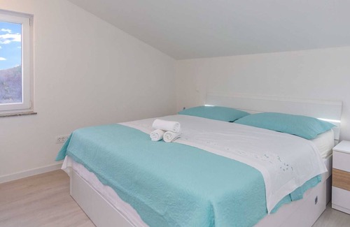 Cista Provo Villa | New! Family Villa Jela for 12 + 2 guests