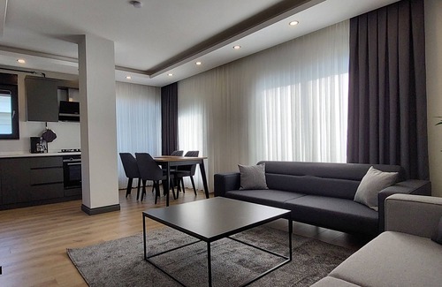 Lara Apartment | New Flat&Large Living Space(5) Close to Lara Beach