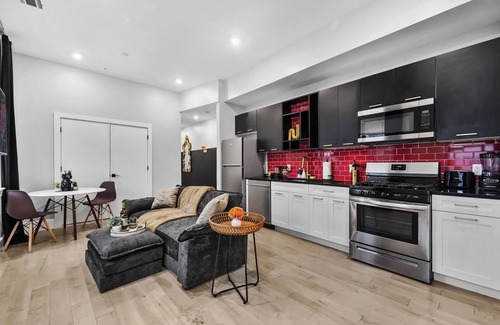 Ironbound District Apartment | New! Free Parking 30% Off King bd NYC 30 Min W/D