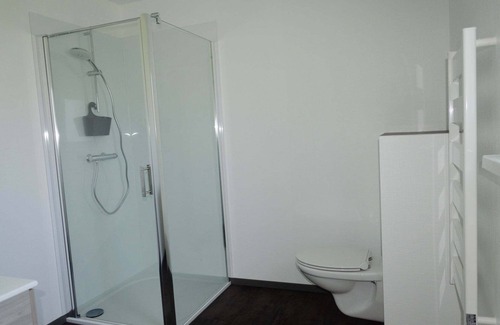 Gunstett Apartment | New, fully-equipped studio