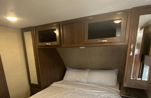Gravois Mills Resort | New! Glamping- Campton-Inn at Coconuts