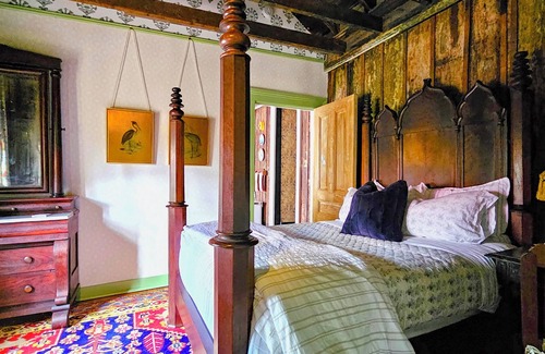 Faubourg Marigny Hotel | NEW! Historic Casa Capone, Saltwater Pool &Spa, Large Groups, Marigny/French Qtr