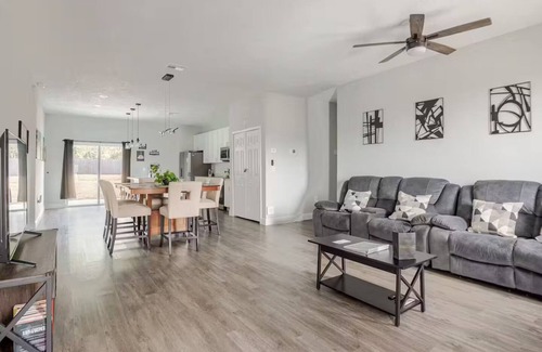 Ocala House | New Home - Fenced Yard -Patio - Hammock & More! UNFORGETTABLE STAY