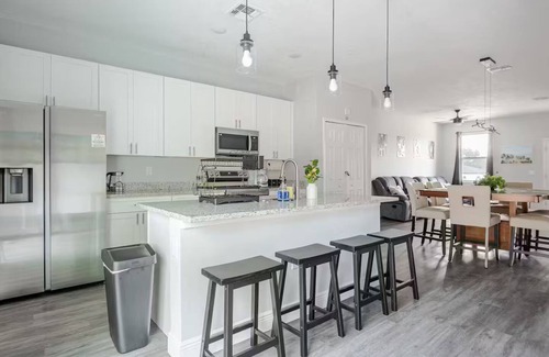 Ocala House | New Home - Fenced Yard -Patio - Hammock & More! UNFORGETTABLE STAY